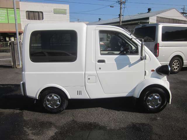 Daihatsu Midget II 5