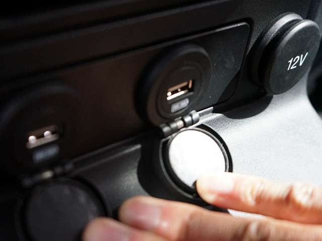 Jaguar F-Pace 10