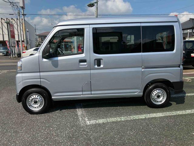 Daihatsu Hijet Cargo 5