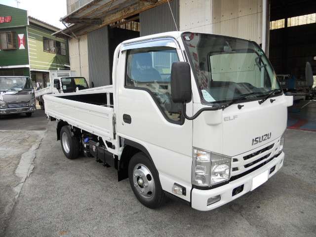 Isuzu Elf 2