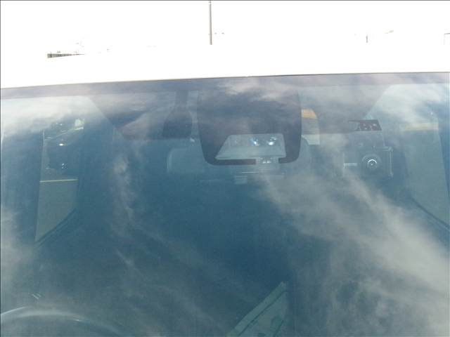 Toyota Noah 7