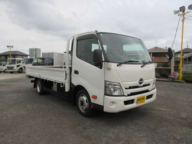 Hino Dutro 2