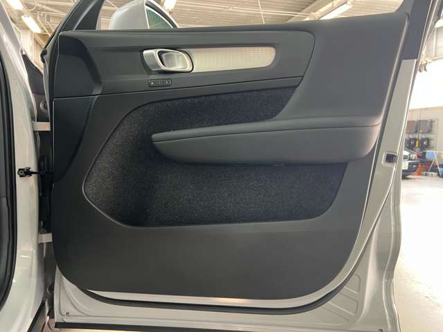 Volvo XC40 11