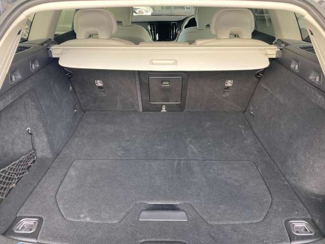 Volvo V60 Cross Country 11