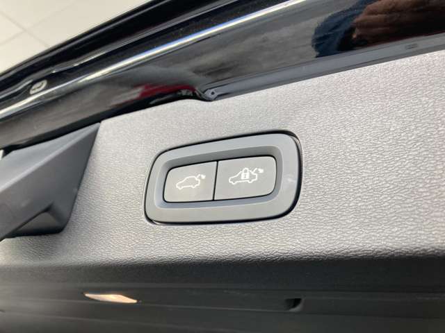 Volvo V60 Cross Country 12
