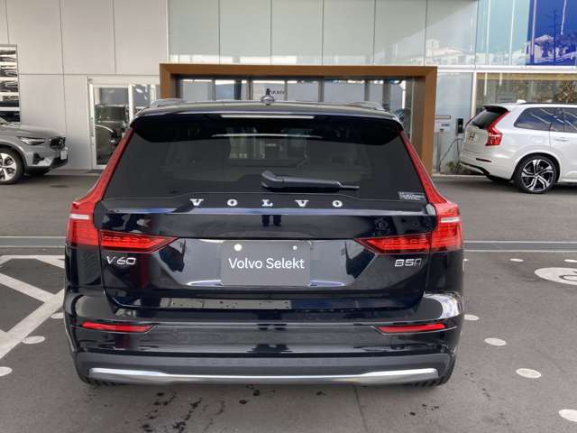 Volvo V60 Cross Country 10