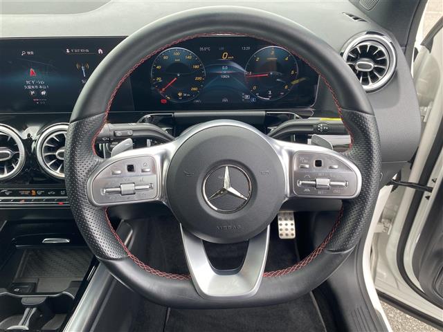 Mercedes-Benz GLA-Class 5