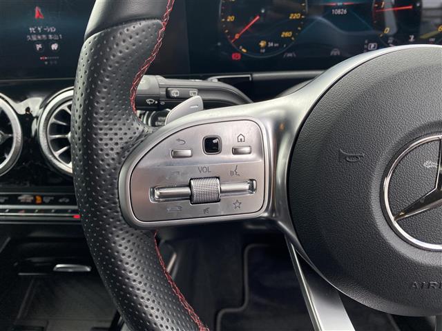 Mercedes-Benz GLA-Class 6
