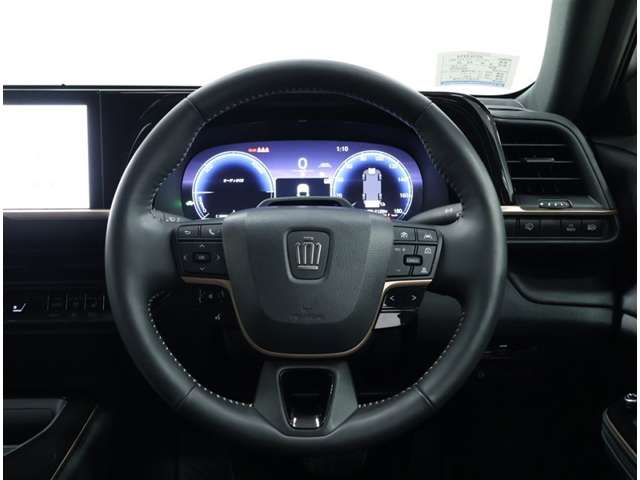 Toyota Crown Sport 6