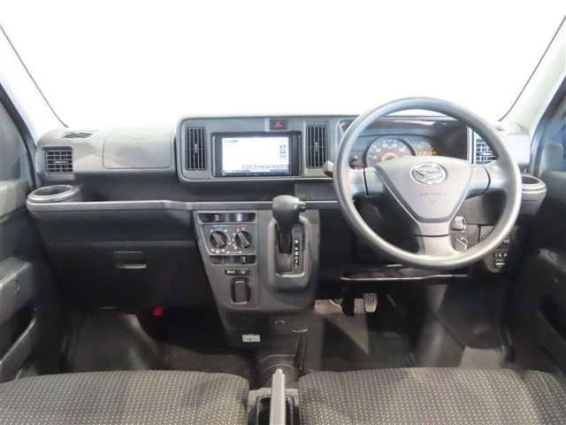 Daihatsu Hijet Cargo 4