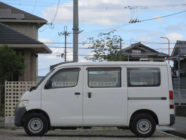 Toyota Town Ace Van 7