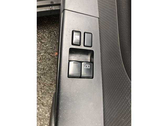 Nissan AD 10