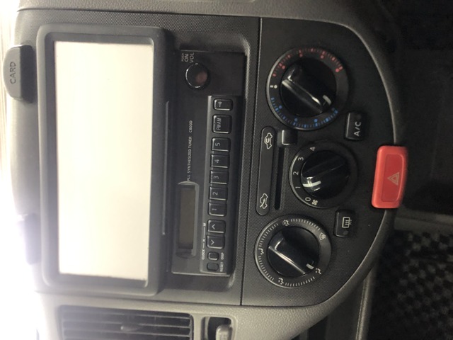 Nissan AD 11