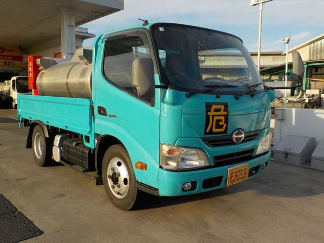 Hino Dutro 7