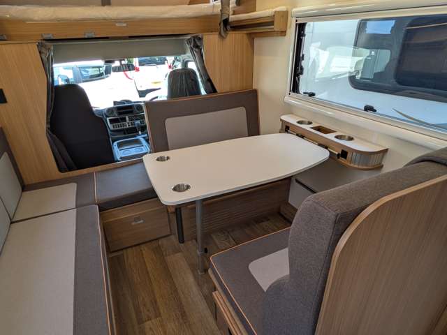 Toyota Camroad 3