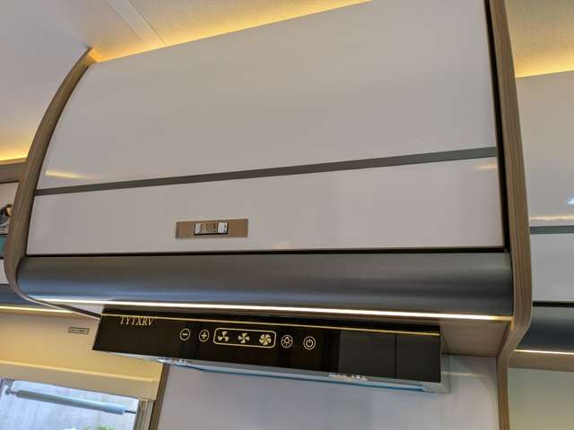 Toyota Camroad 10