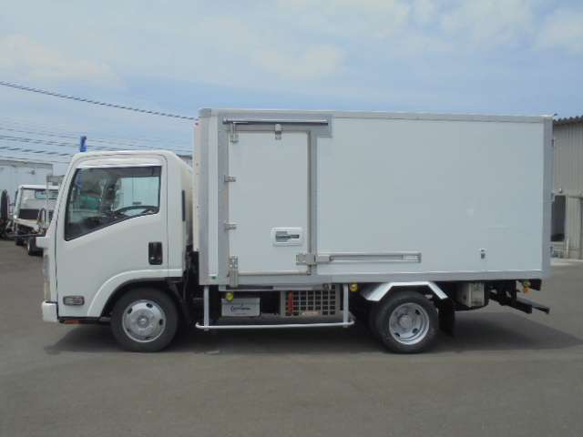 Isuzu Elf 2