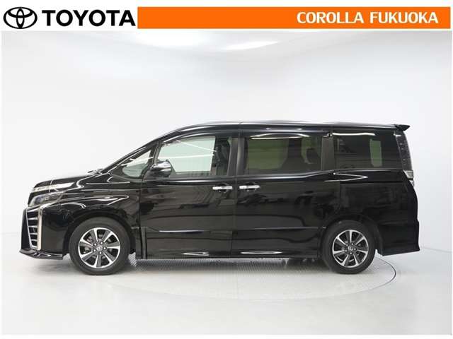 Toyota Voxy 5