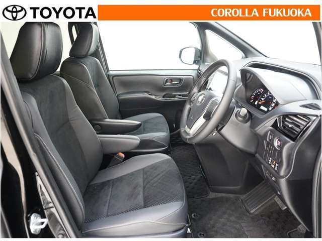 Toyota Voxy 10