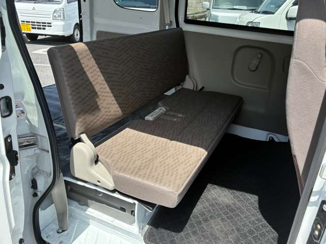 Nissan NV100 Clipper 10