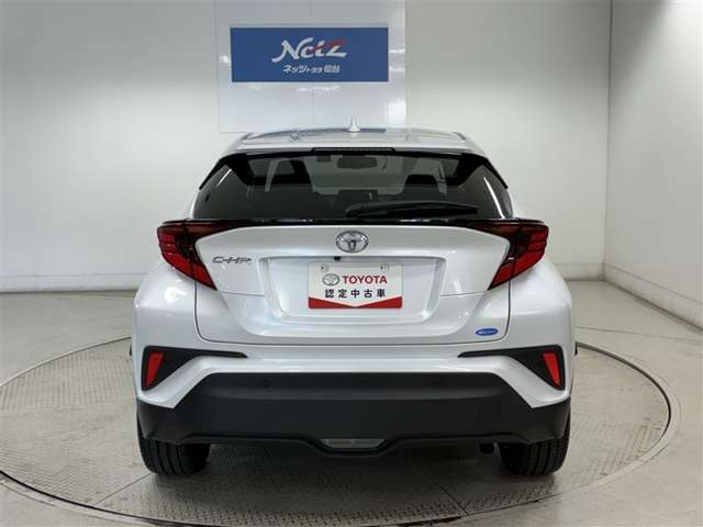 Toyota C-HR 6