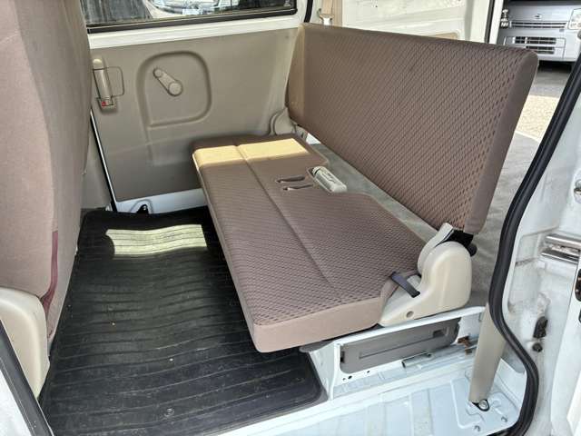 Nissan NV100 Clipper 11