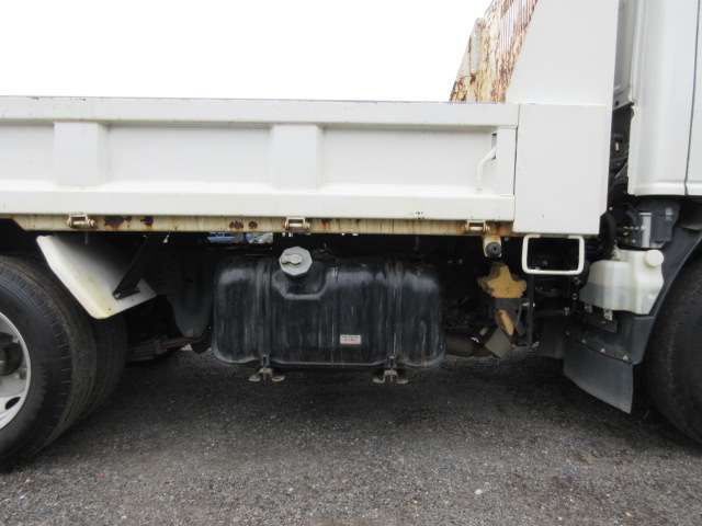 Isuzu Elf 11