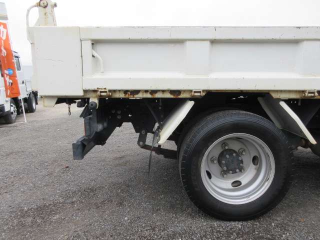 Isuzu Elf 12