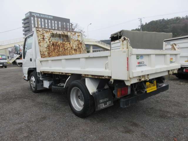 Isuzu Elf 3