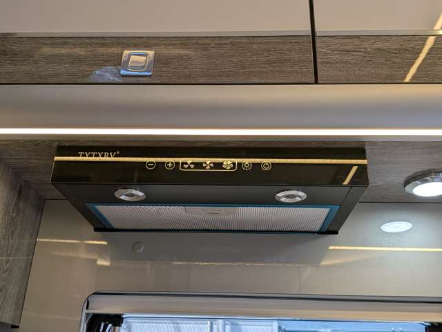 Toyota Camroad 11