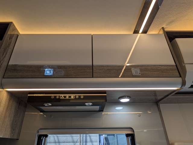 Toyota Camroad 12