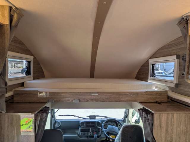 Toyota Camroad 9