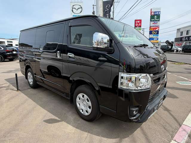 Toyota Hiace Van 2