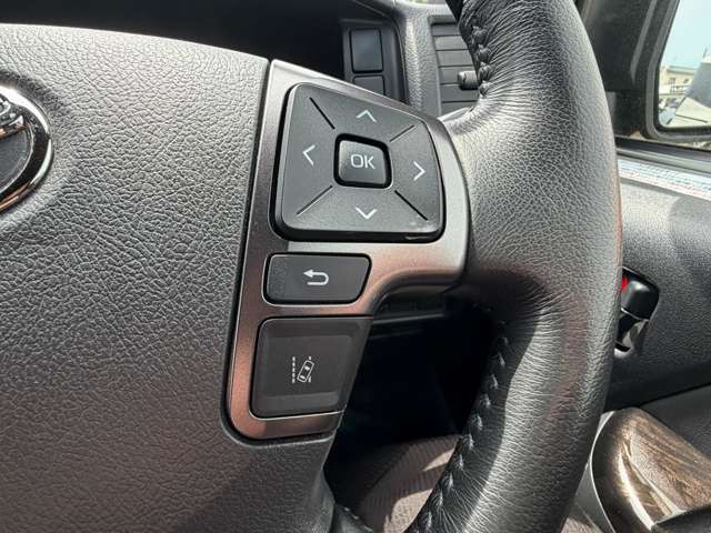 Toyota Hiace Van 9