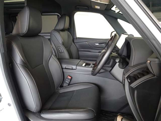 Toyota Alphard 4