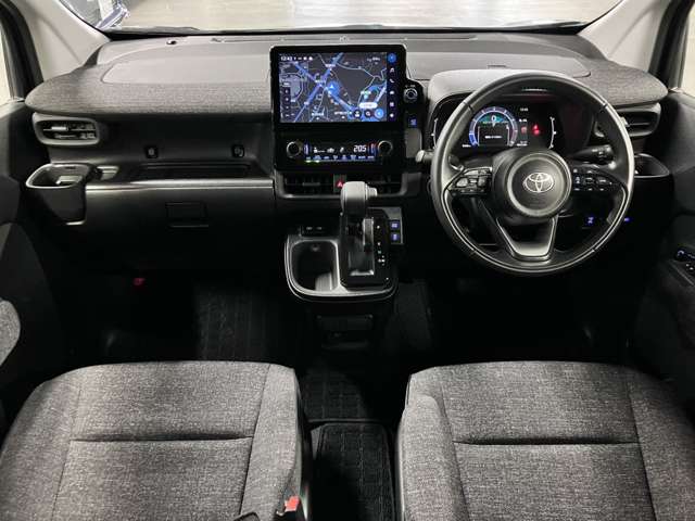 Toyota Sienta 7