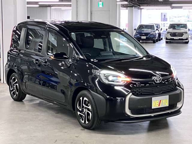 Toyota Sienta 8