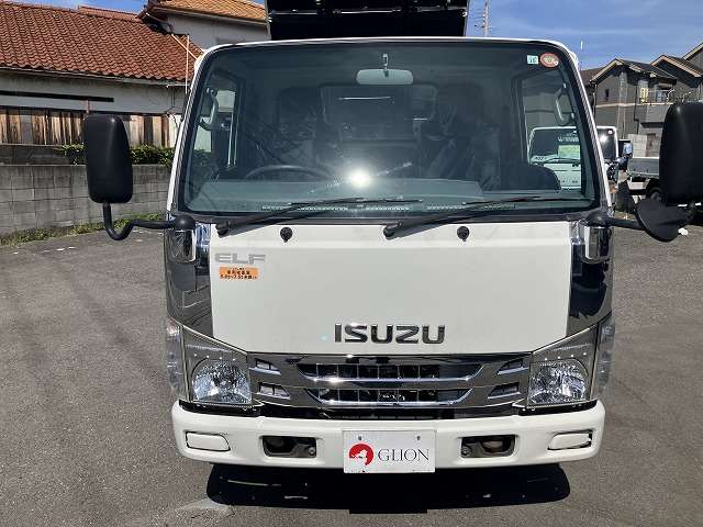 Isuzu Elf 2