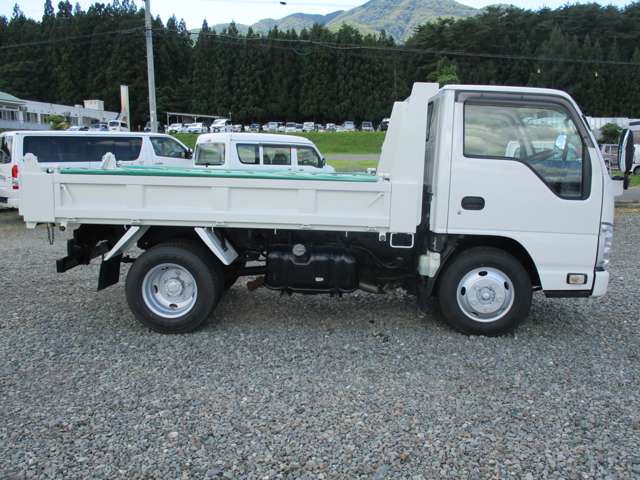 Isuzu Elf 5