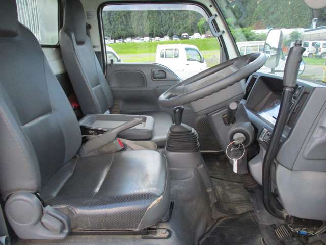 Isuzu Elf 10