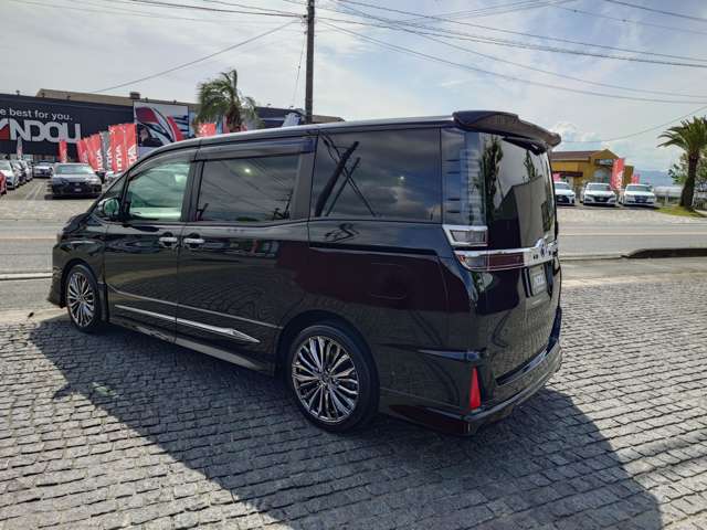 Toyota Voxy 5