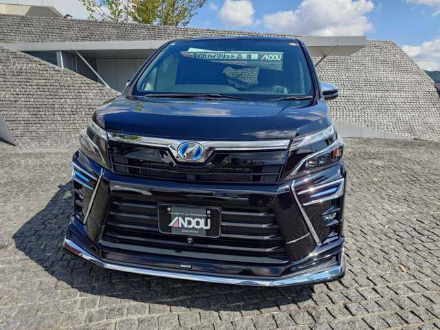 Toyota Voxy 7