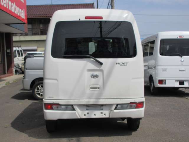 Daihatsu Hijet Cargo 9