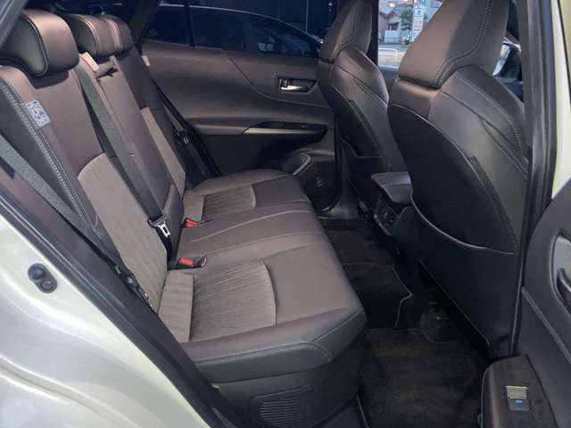 Toyota Harrier 10
