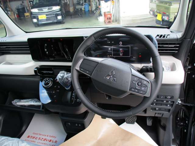 Mitsubishi Delica Mini 10