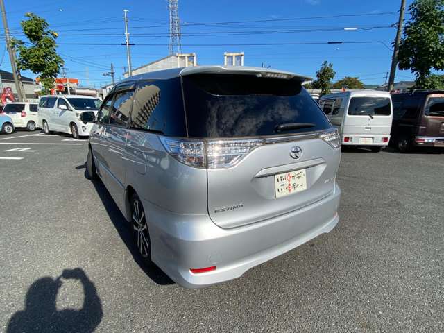 Toyota Estima 7