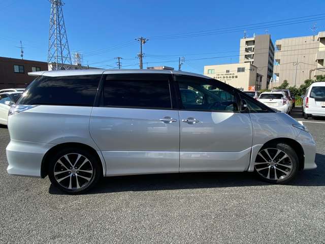 Toyota Estima 10