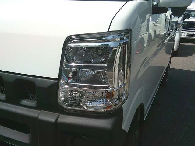 Suzuki Every 12