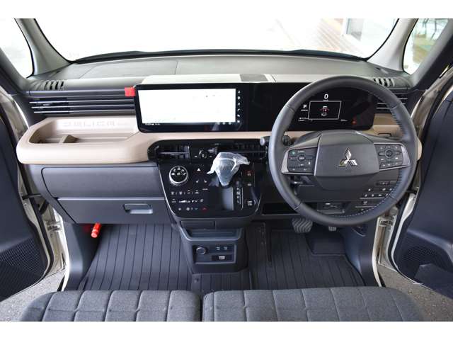 Mitsubishi Delica Mini 5