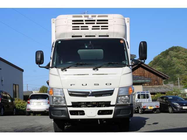 Mitsubishi Fuso Canter 2